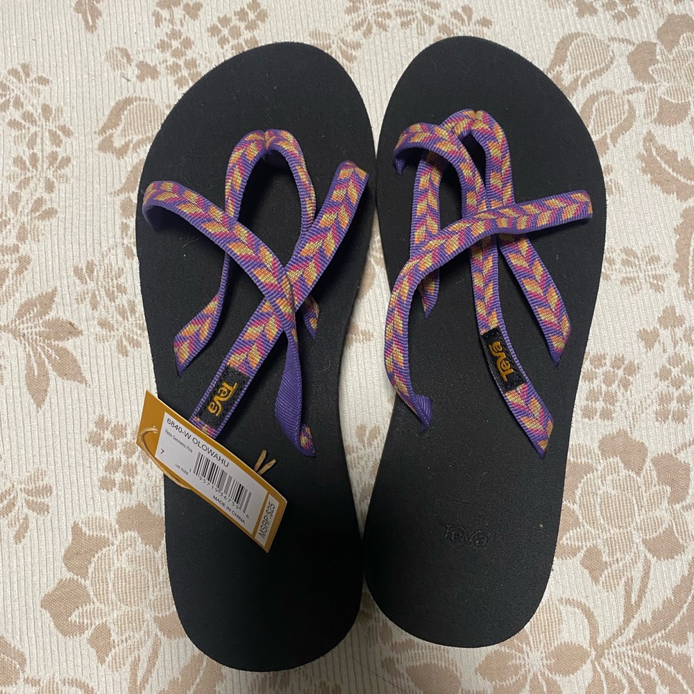 TEVA women’s sandals NWT